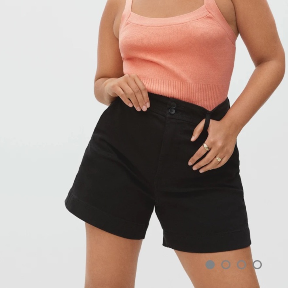 Everlane Way high short in black💕